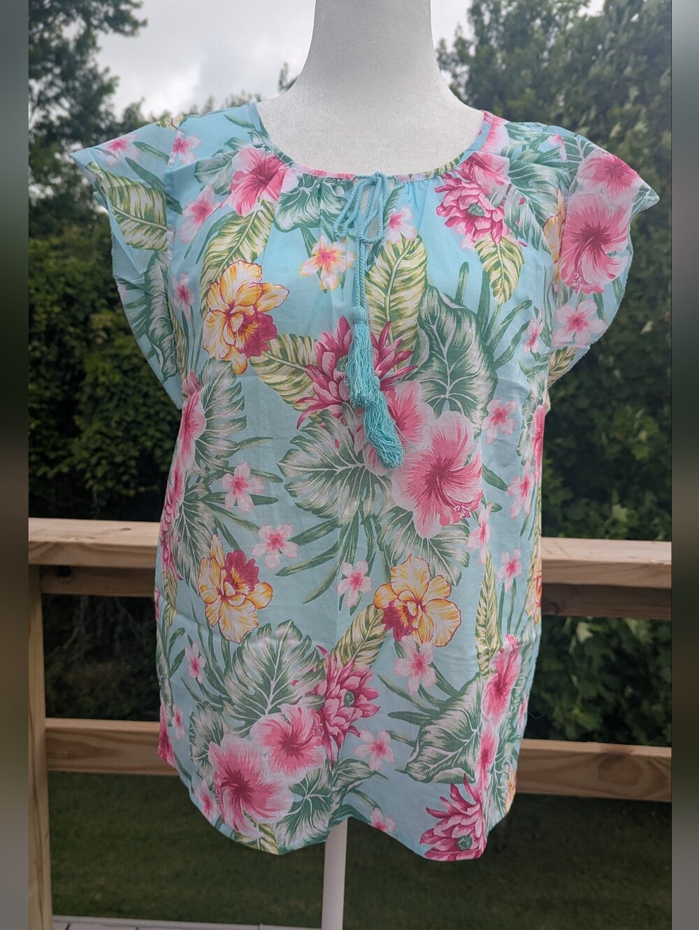 Land & Sea Flutter Sleeve Cotton Blouse Tropical Print New Without Tags